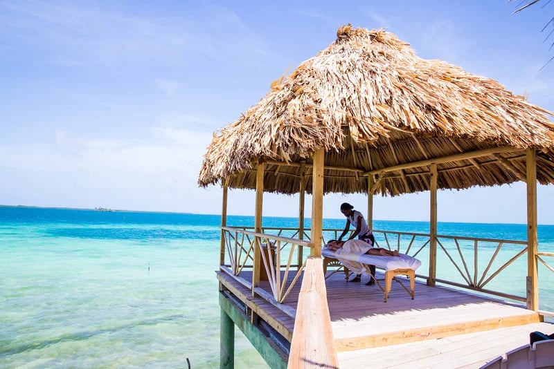 Thatch Caye Resort, wellness