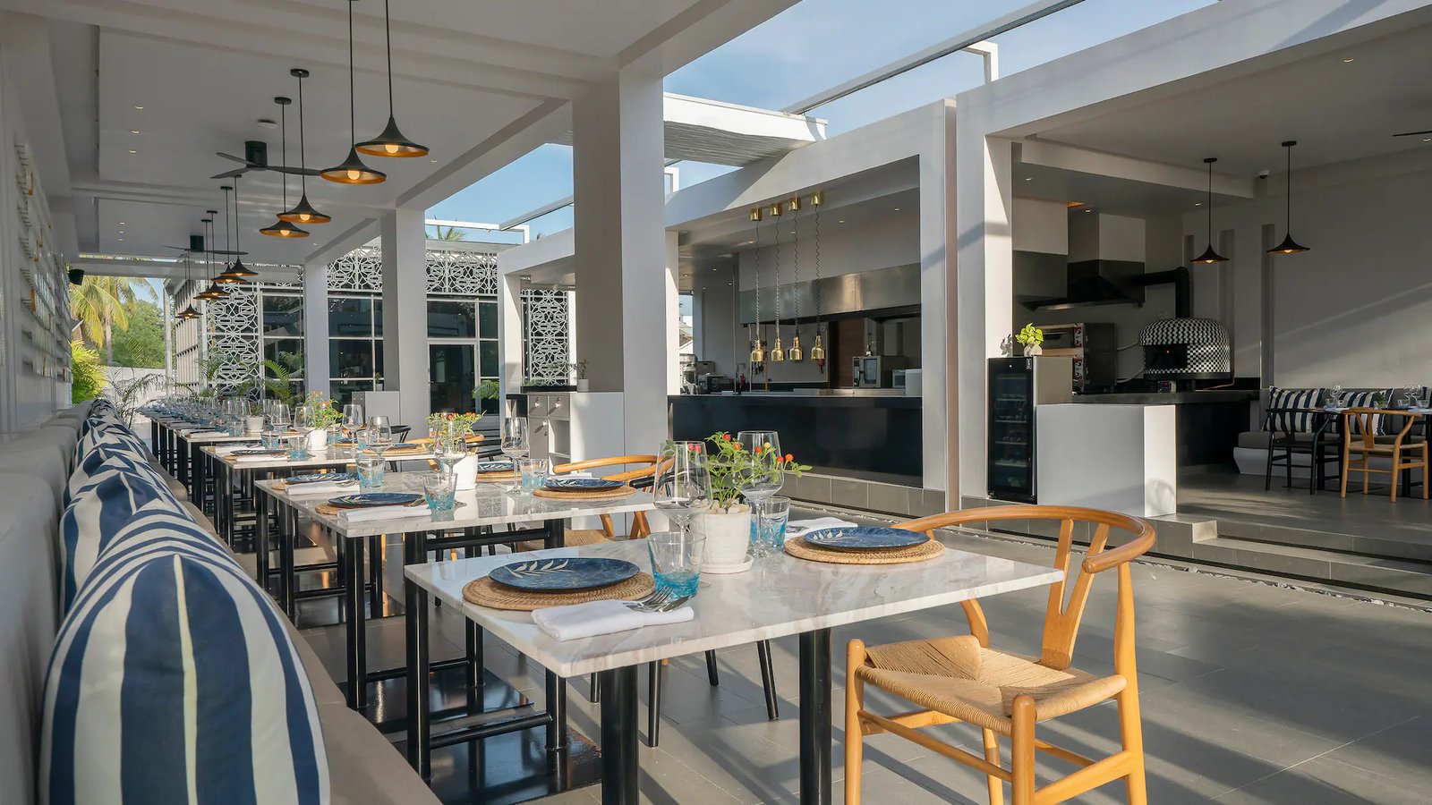 Melia Phuket Mai Khao Hotel, gaia beach club