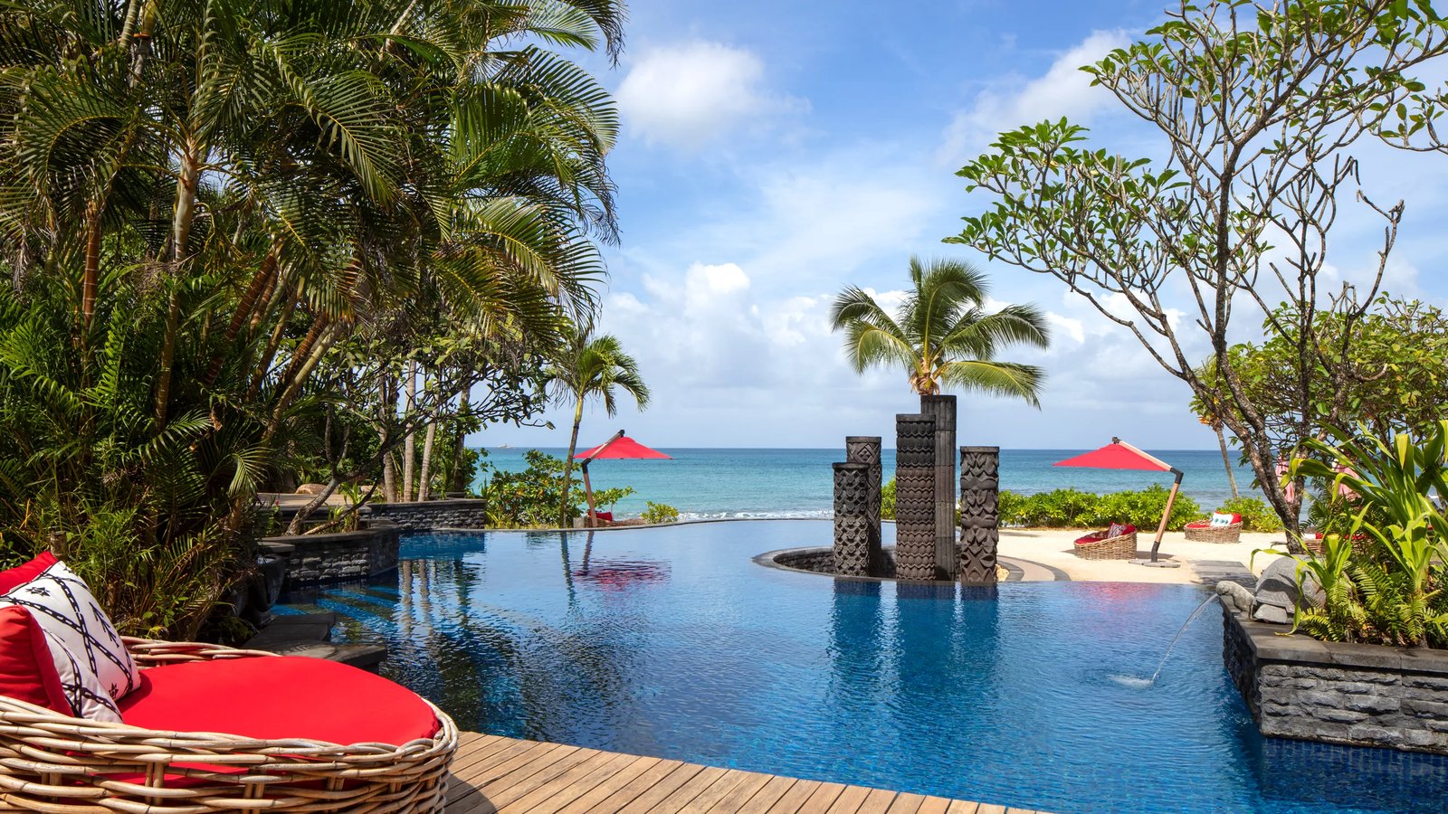 Anantara Maia Seychelles Villas, the pool