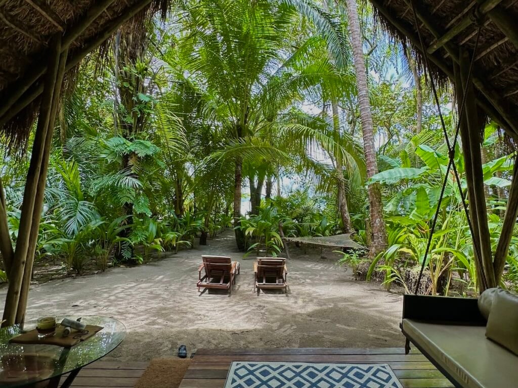 Isla Palenque, vibe