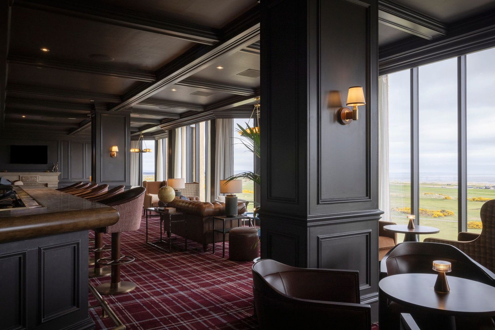 Old Course Hotel, at the table