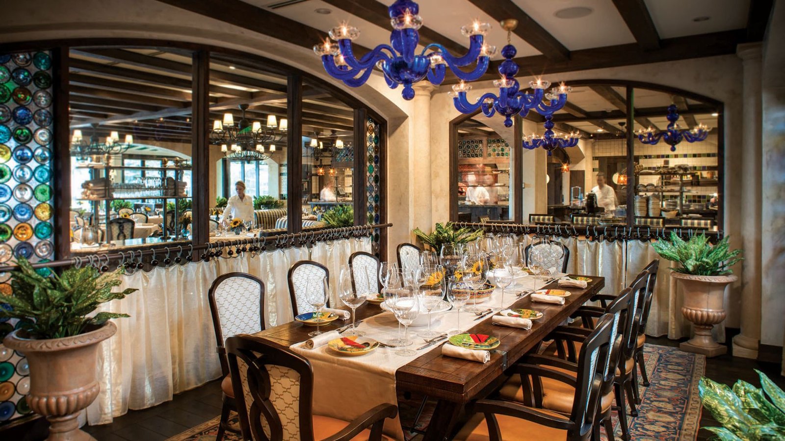 The Broadmoor, lake terrace dining room