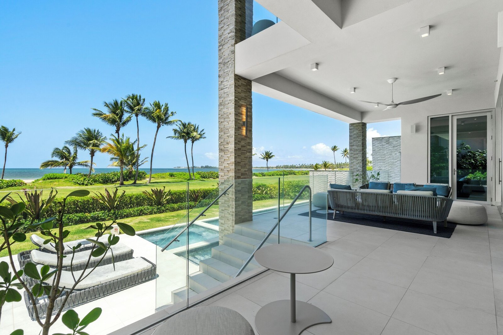 Four Seasons Resort and Residences Puerto Rico, vibe