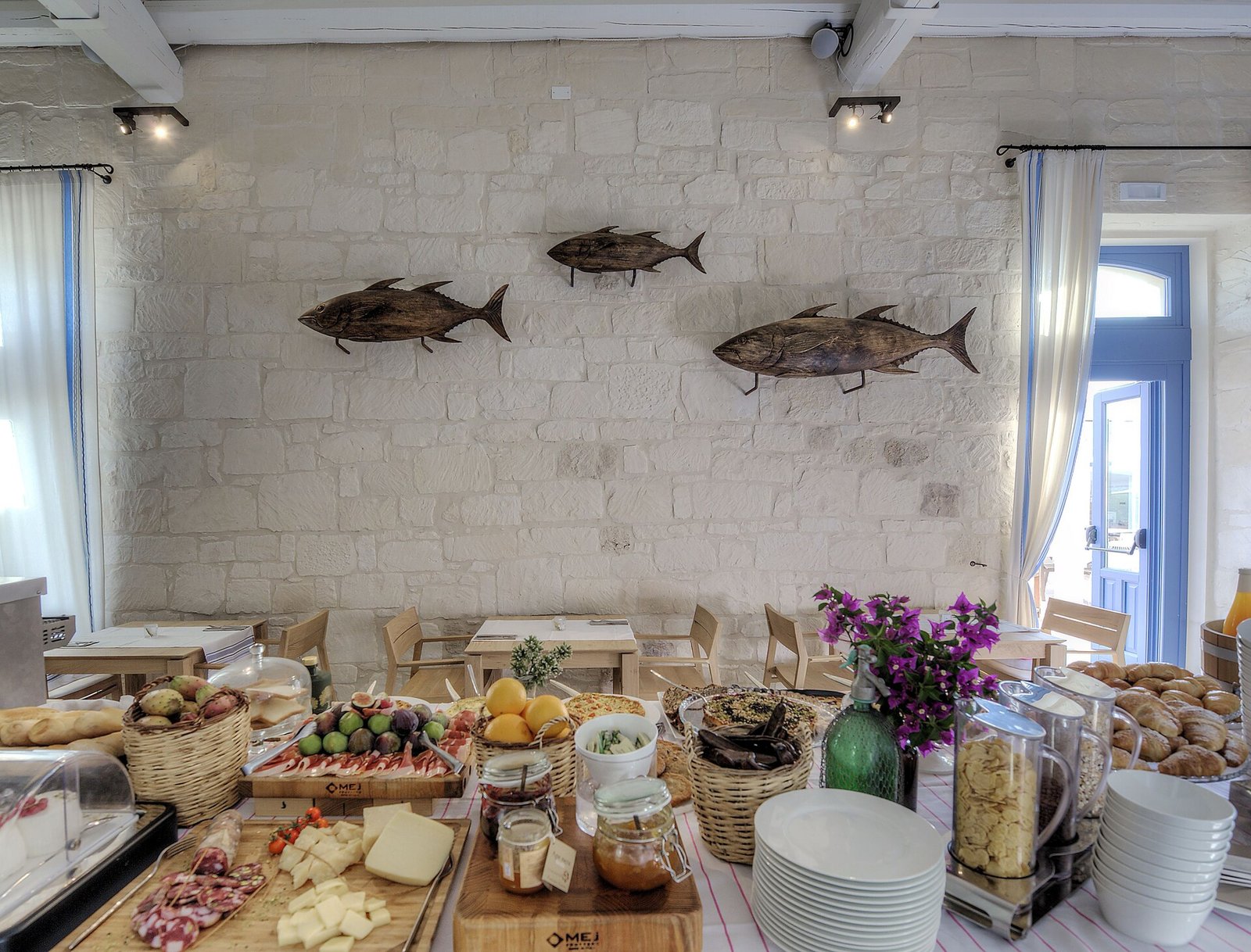 Masseria della Volpe, at the table