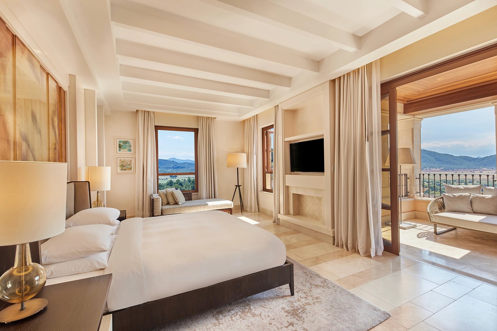 Cap Vermell Grand Hotel, rooms