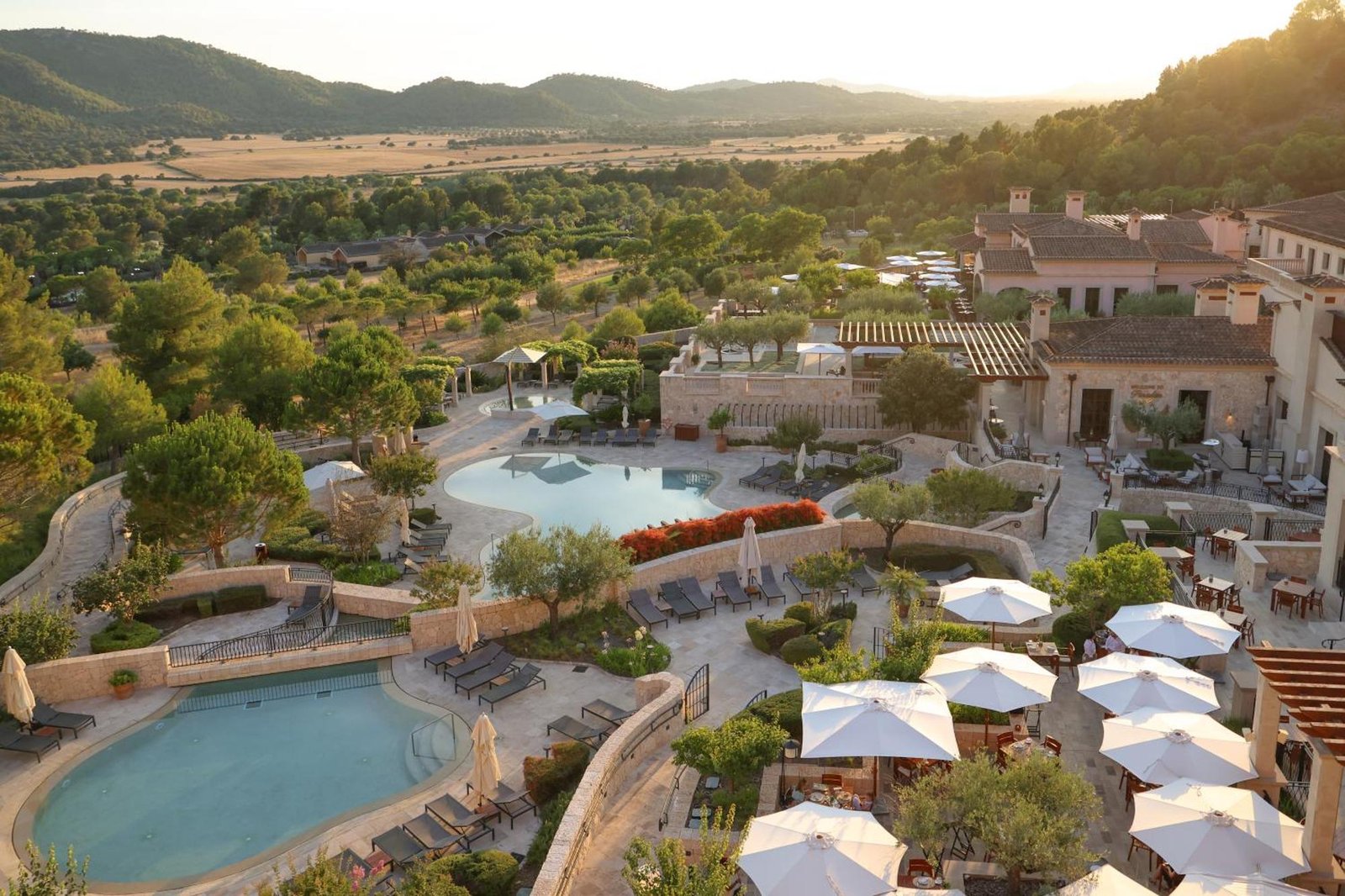 Cap Vermell Grand Hotel, vibe