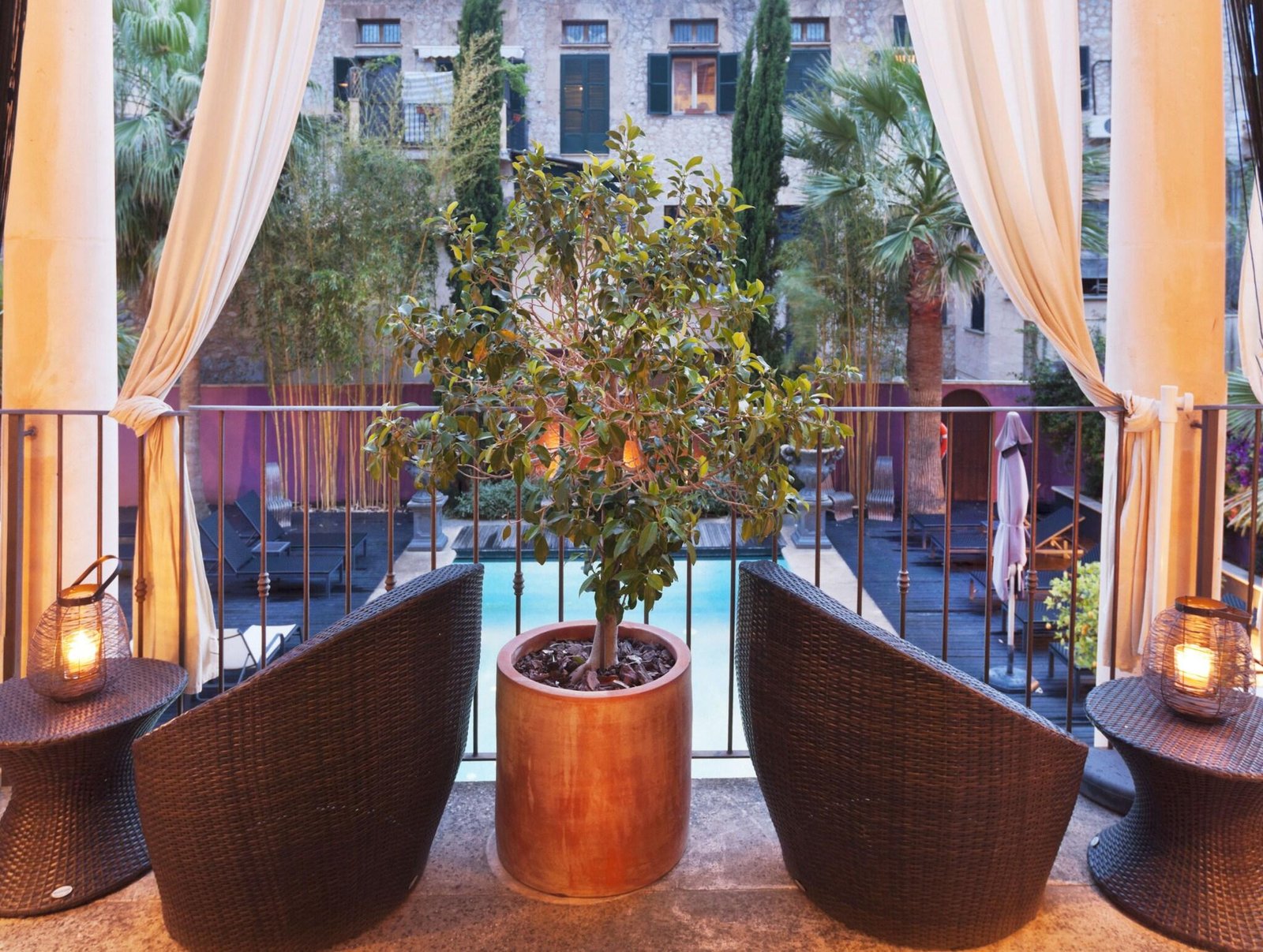 Hotel L'Avenida, vibe