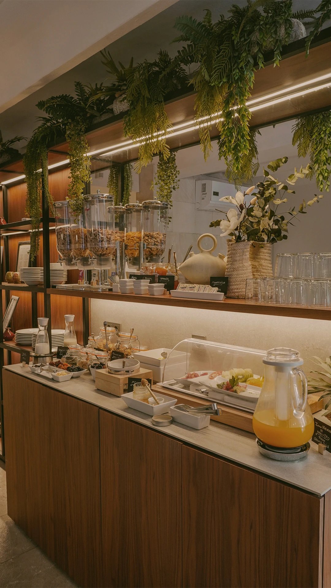 Hotel L'Avenida, eat & drink