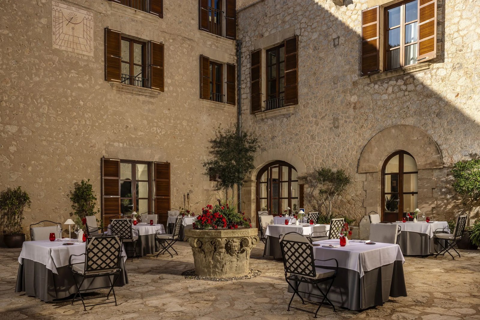 Castell Son Claret, eat & drink