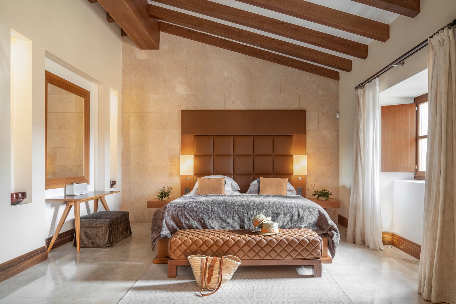 Castell Son Claret, rooms