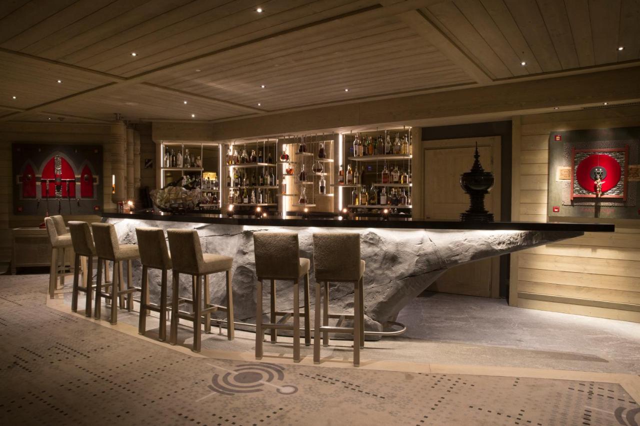 Hotel Le K2 Altitude, eat & drink