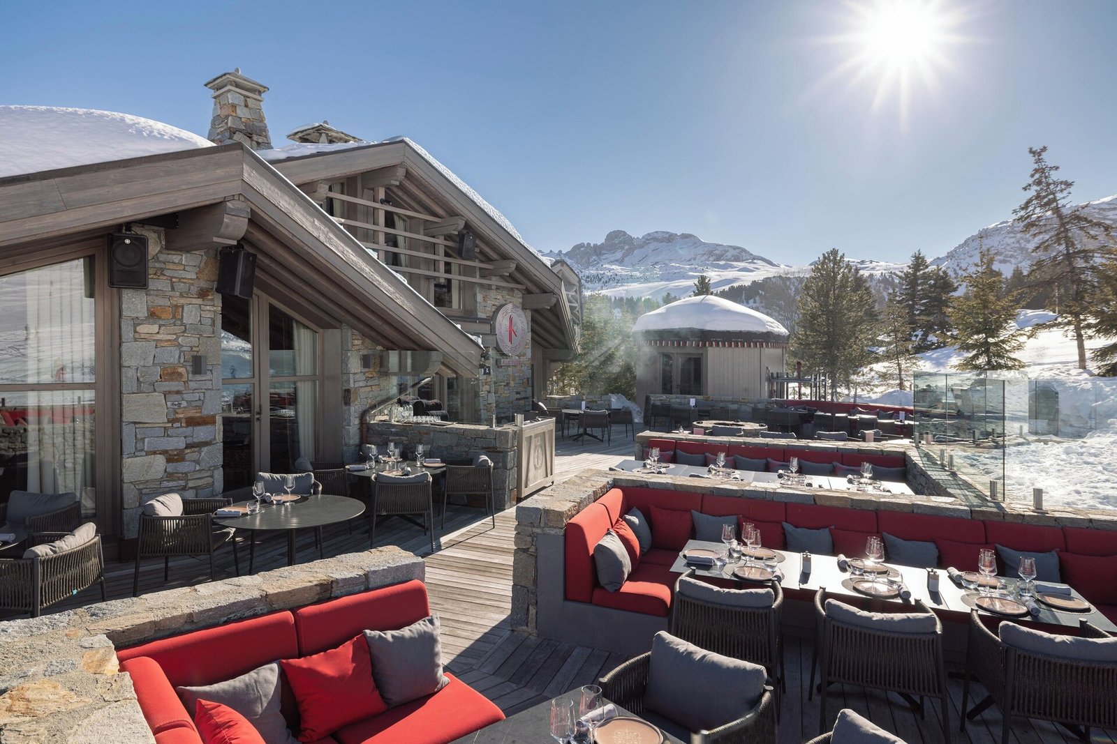 Hotel Le K2 Altitude, eat & drink