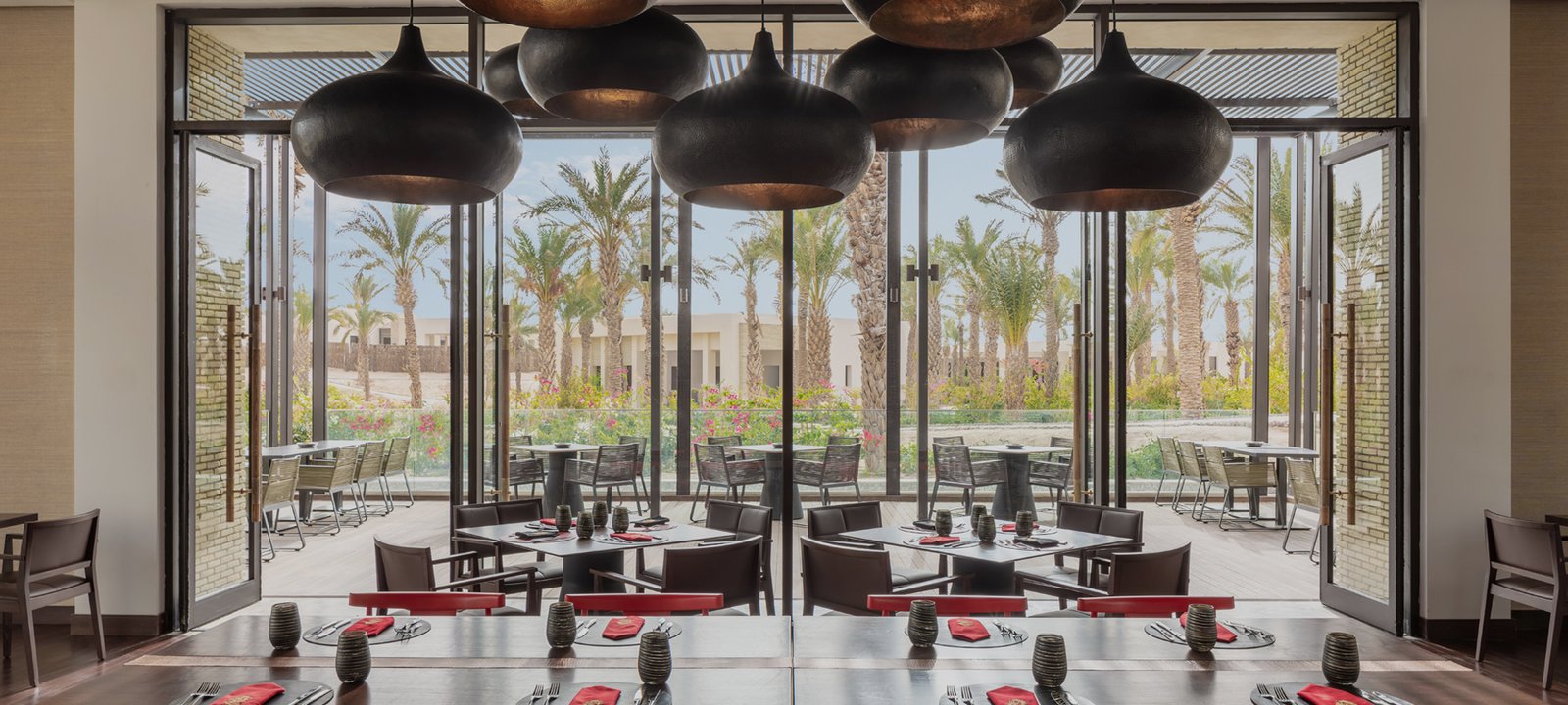The Mora Sahara Tozeur, eat & drink