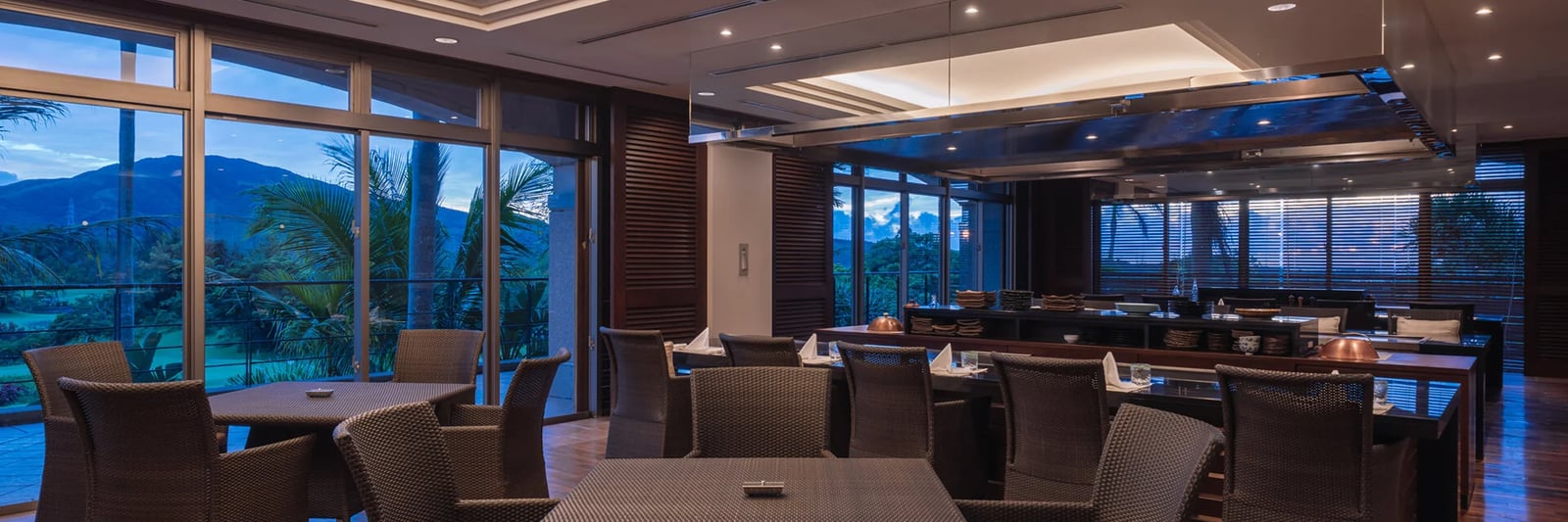 The Atta Terrace Club Towers, at the table