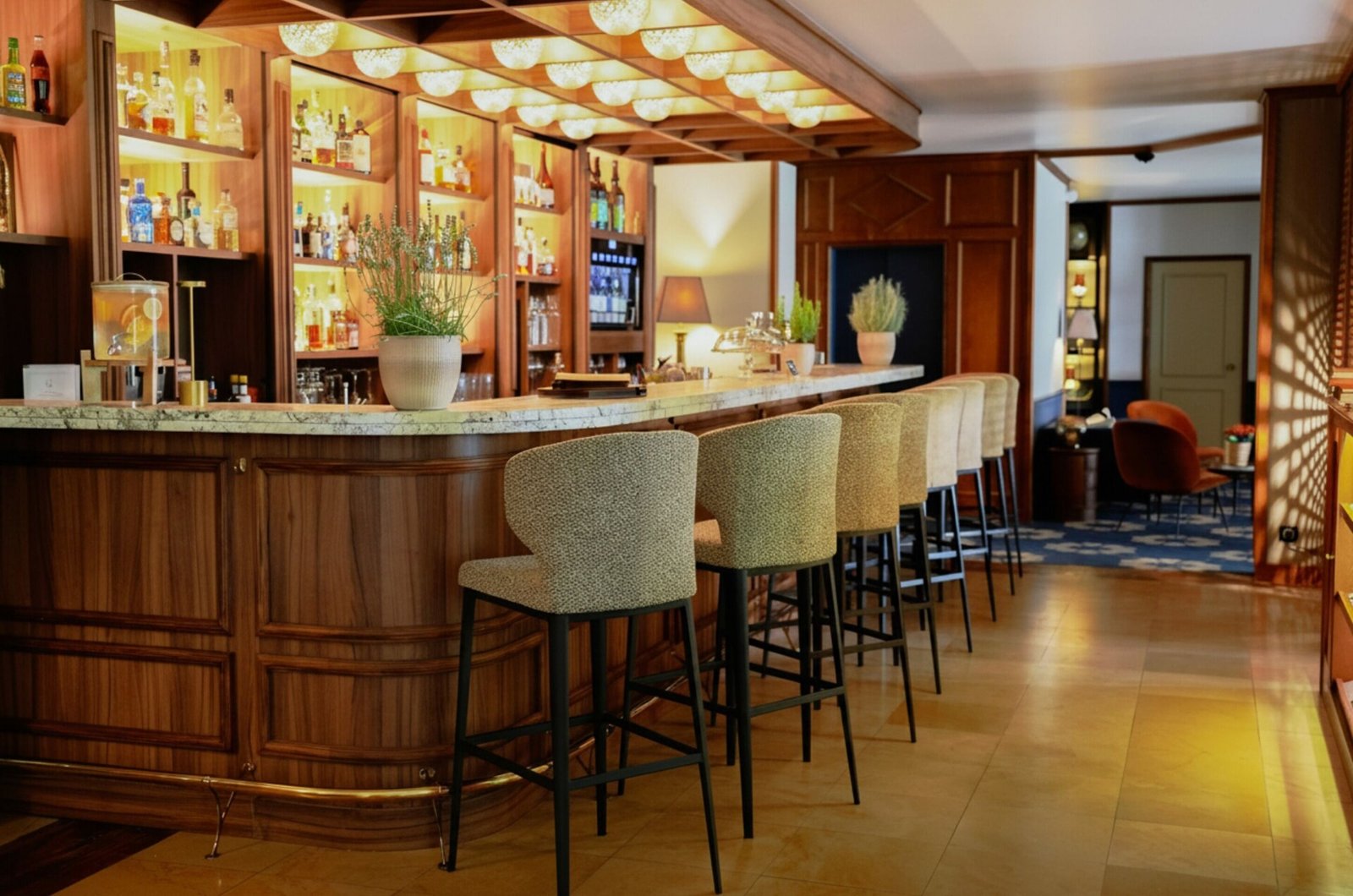 Cèdre Beaune, A Beauvallon Hotel & Spa, at the table