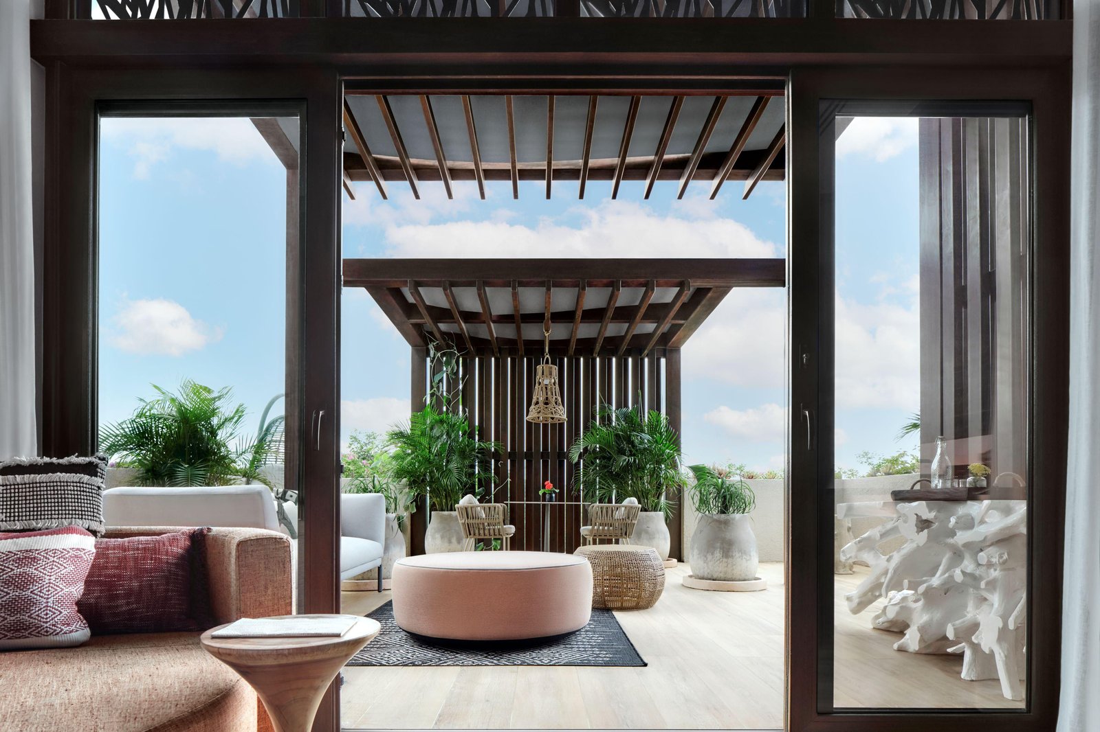 Kimpton Grand Roatan Resort and Spa, vibe