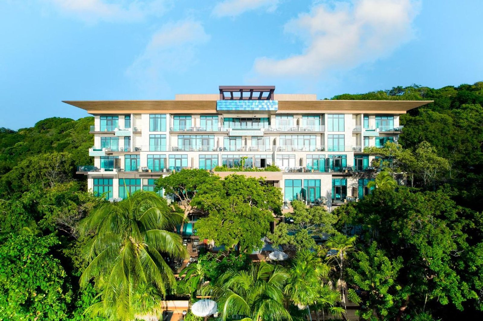 Kimpton Grand Roatan Resort and Spa, backstory