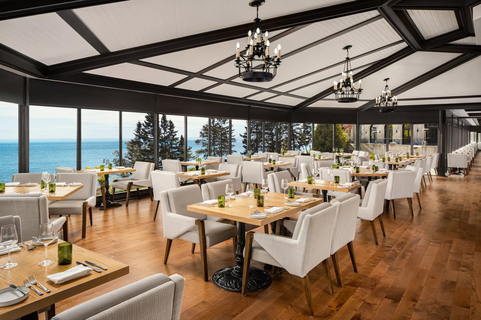 Fairmont Le Manoir Richelieu, at the table