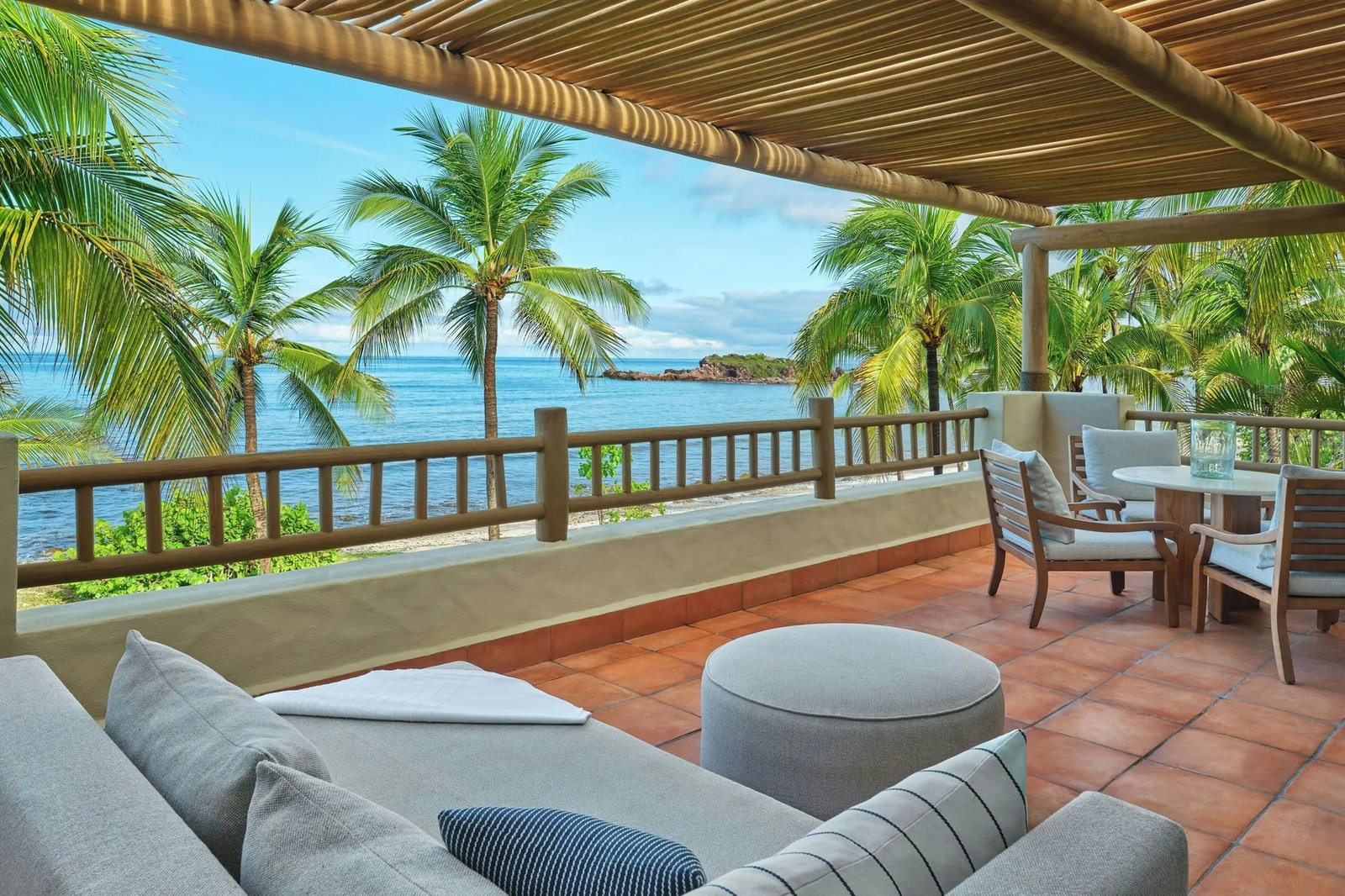 The St. Regis Punta Mita Resort, vibe