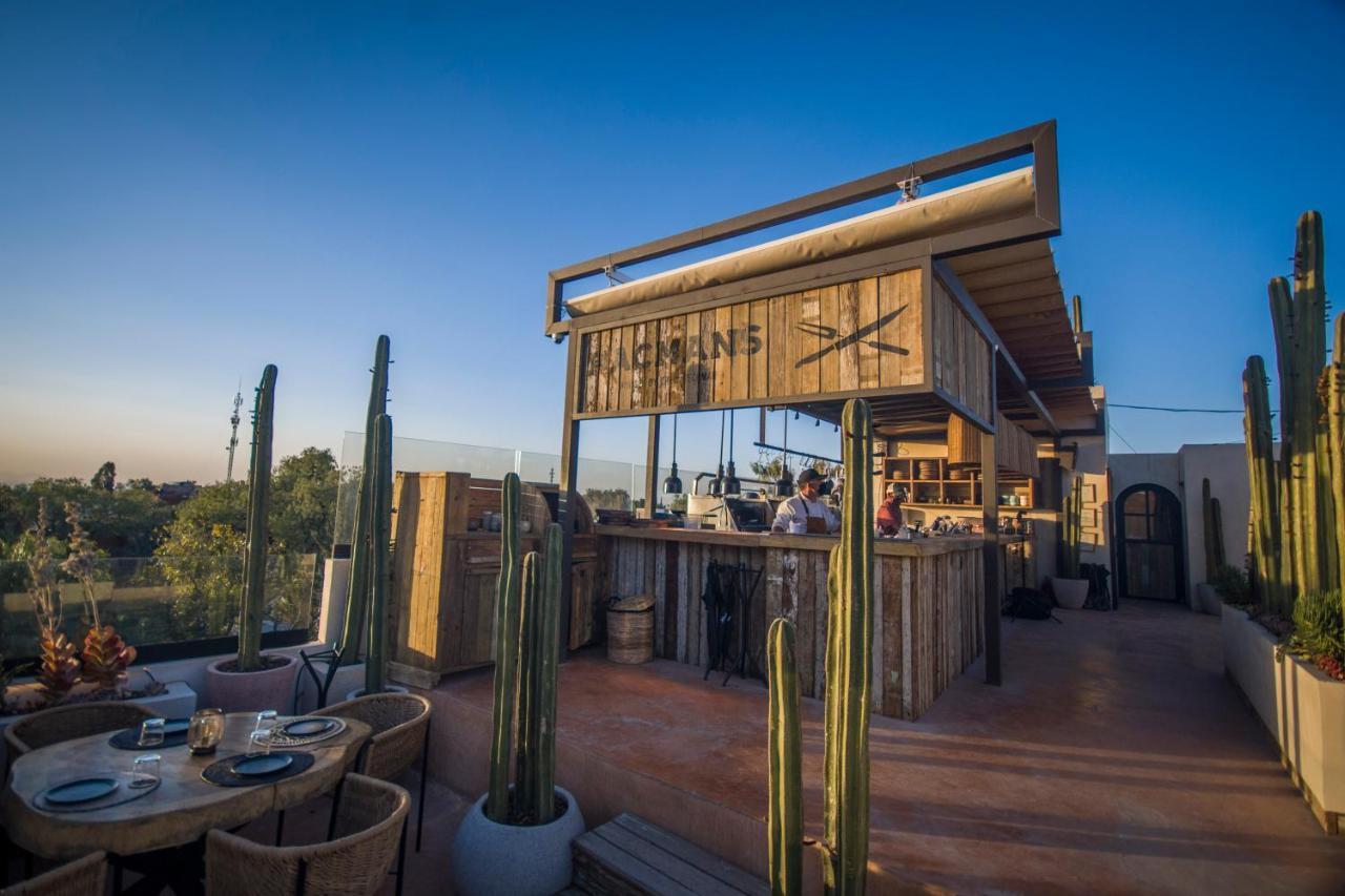 Amatte Wellnest Community, eat & drink