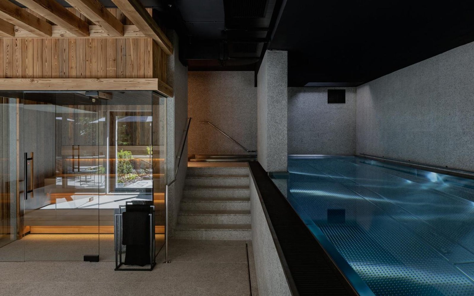 Stary Niedzwiedz Willa & Resto, the pool