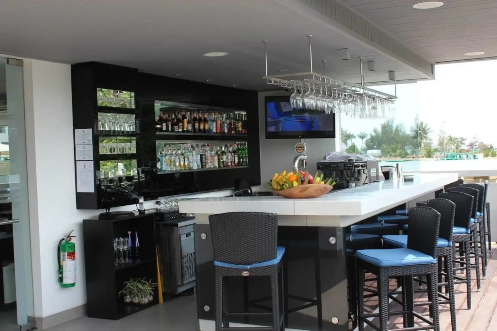 Let's Phuket Twin Sands Resort & Spa — eat & drink