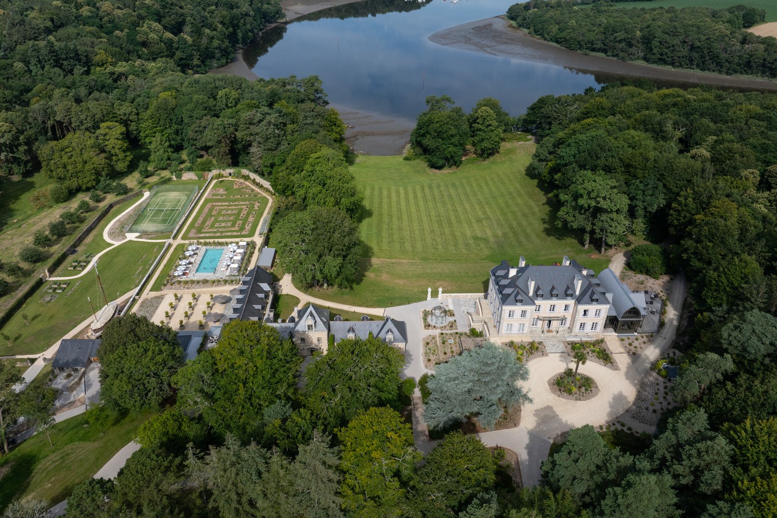 Domaine de Locguénolé & Spa - Relais & Châteaux, how it began