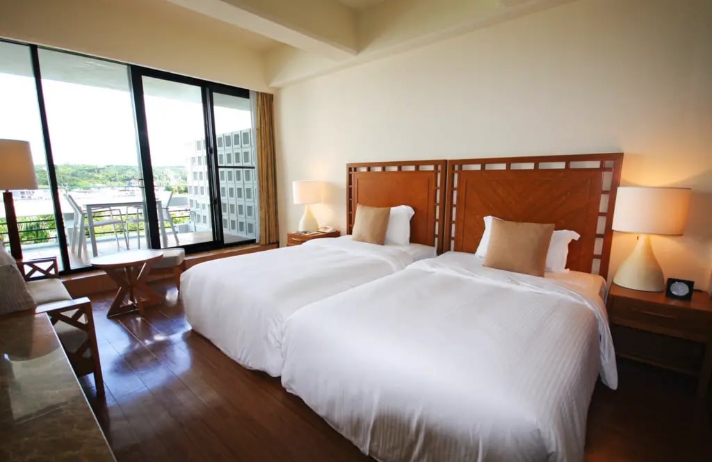 Moon Beach Museum Resort — rooms