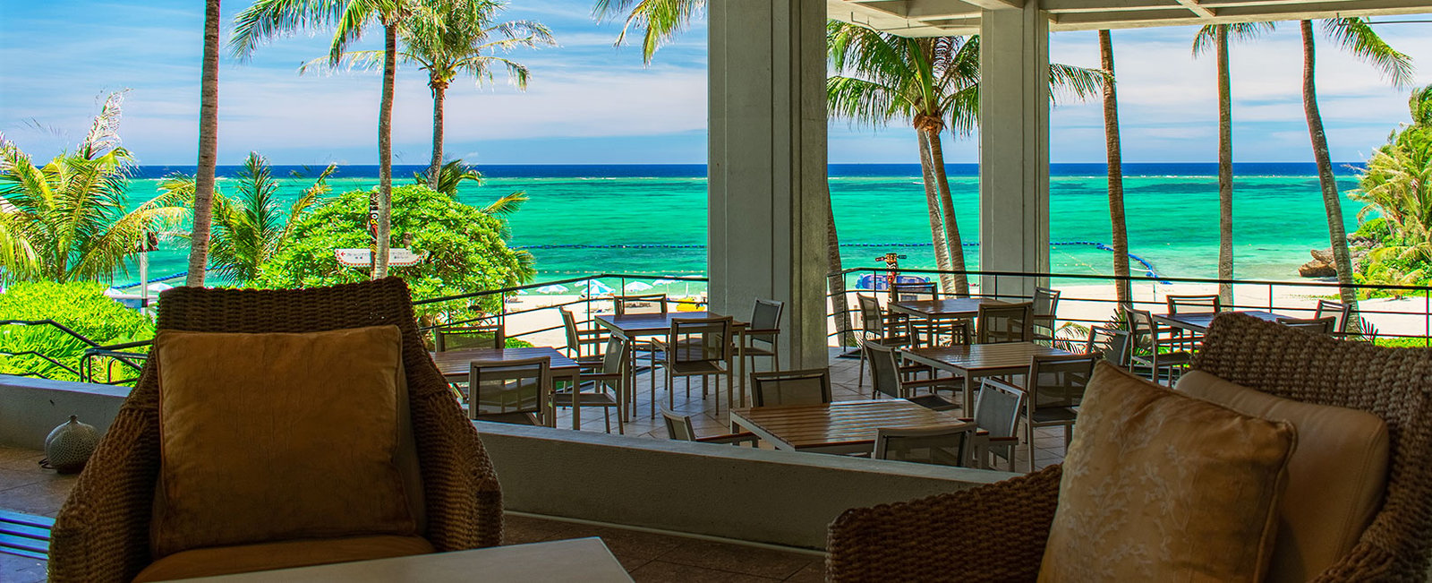 Moon Beach Museum Resort — eat & drink