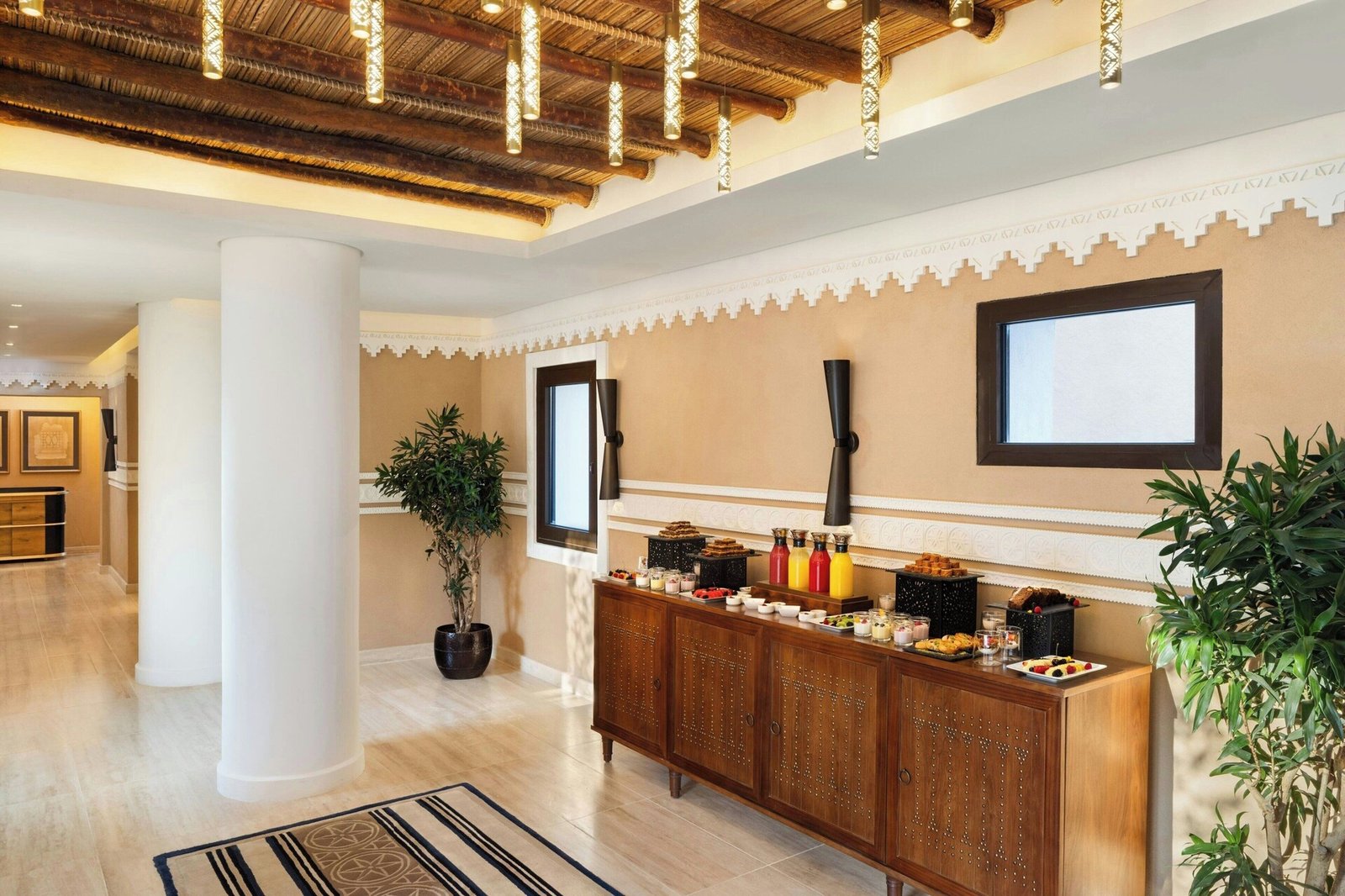 Bab Samhan, a Luxury Collection Hotel, Diriyah, at the table