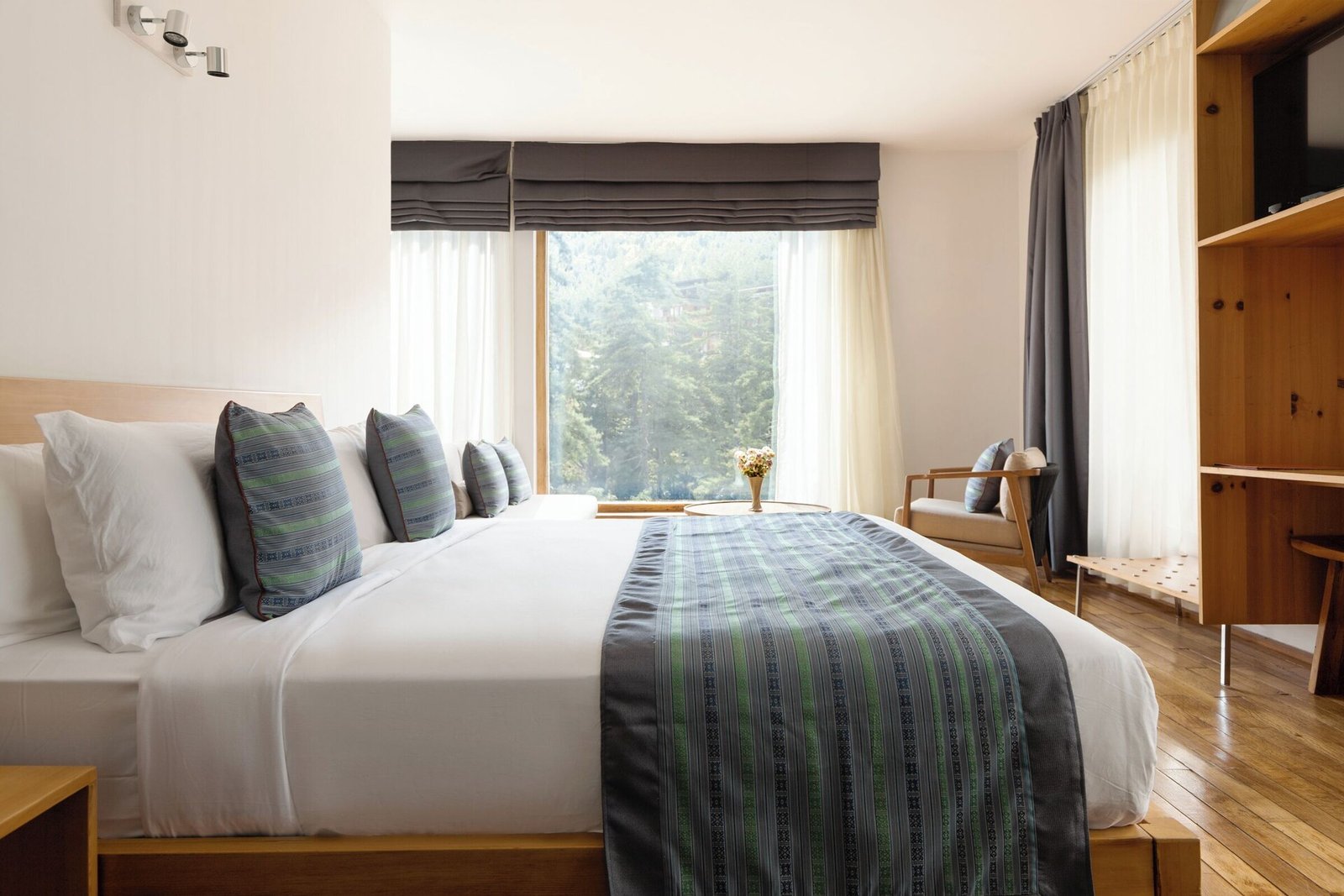 Zhiwaling Ascent, rooms