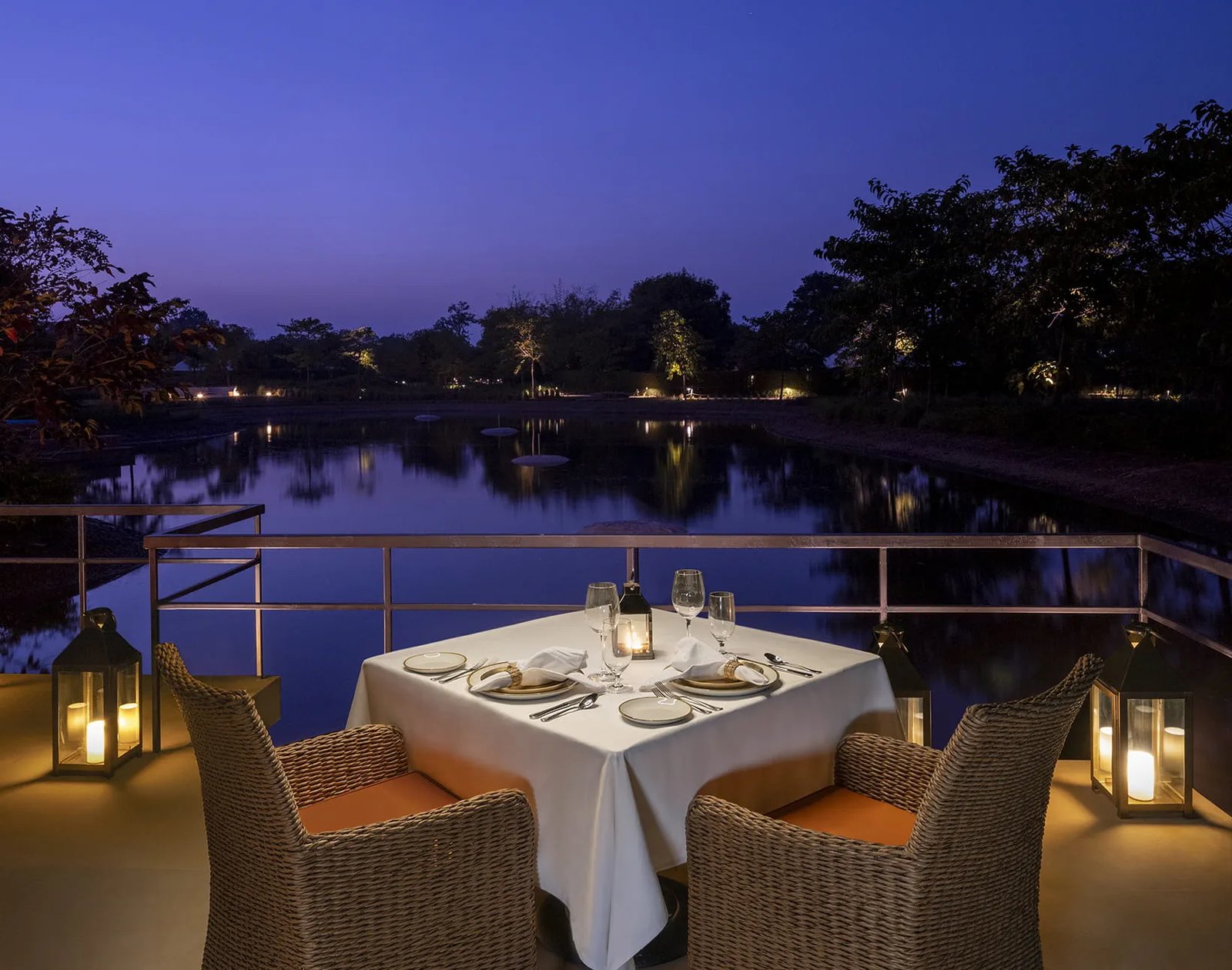 The Oberoi Vindhyavilas, eat & drink