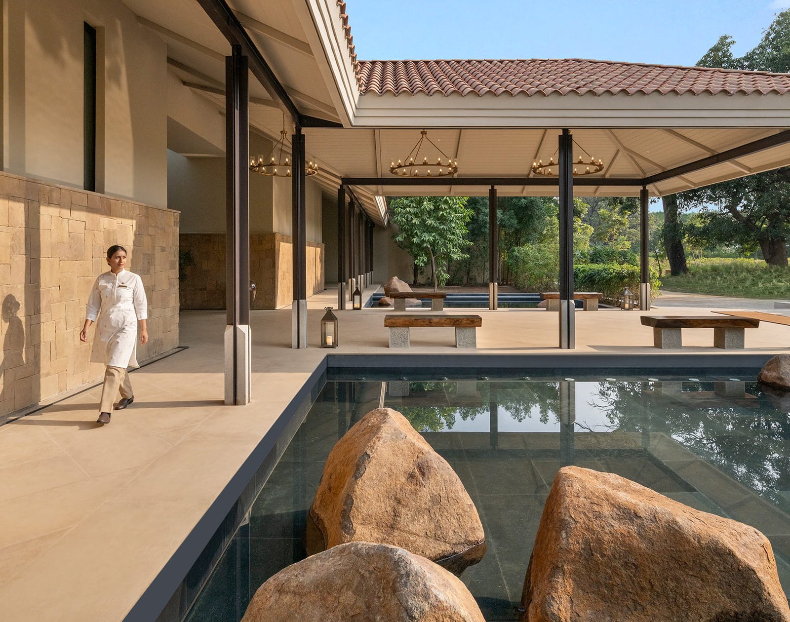 The Oberoi Vindhyavilas, backstory