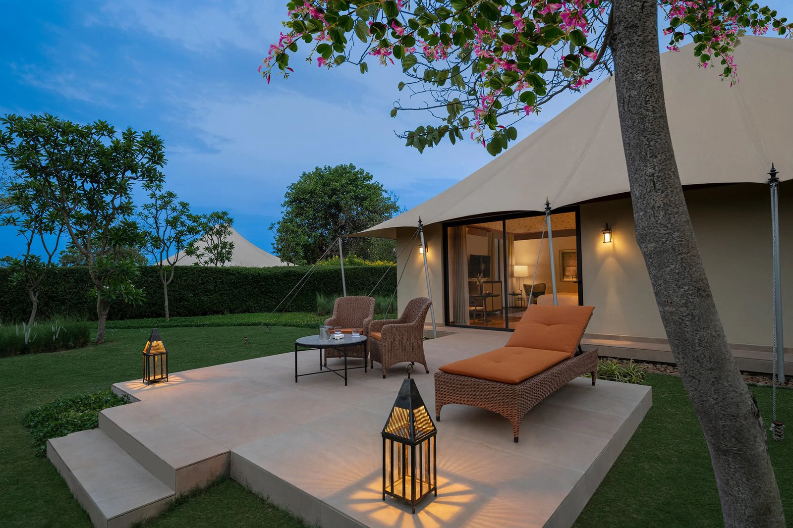 The Oberoi Vindhyavilas, vibe