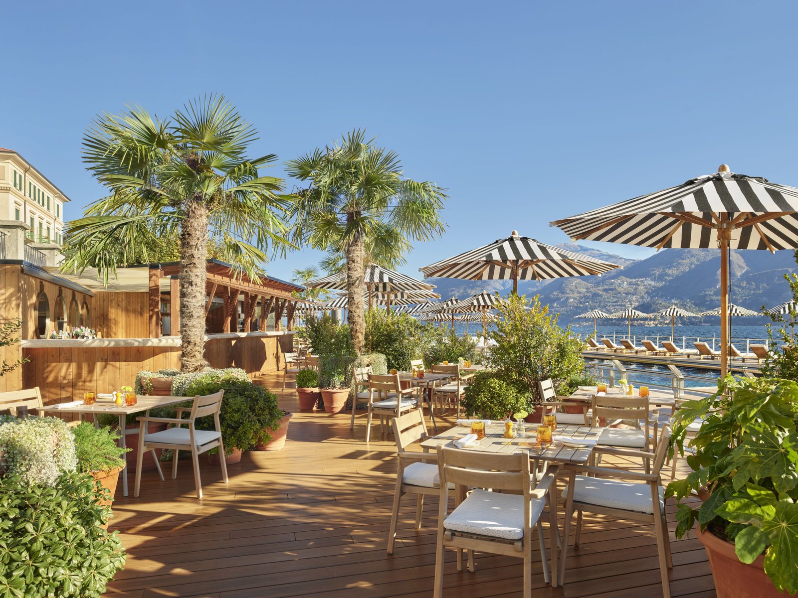 The Lake Como EDITION, at the table