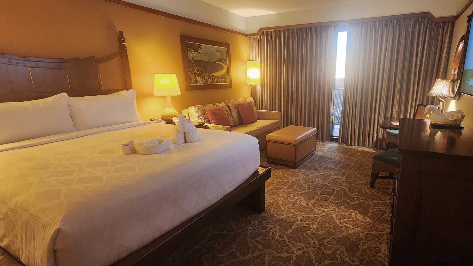 Aulani, A Disney Resort & Spa — rooms