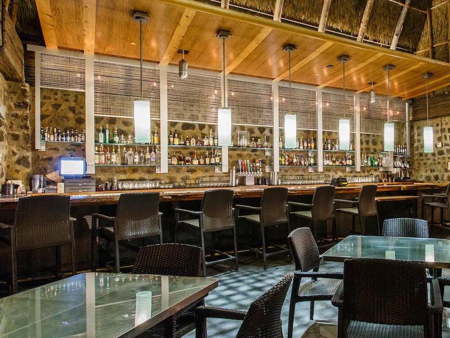 Aulani, A Disney Resort & Spa — eat & drink
