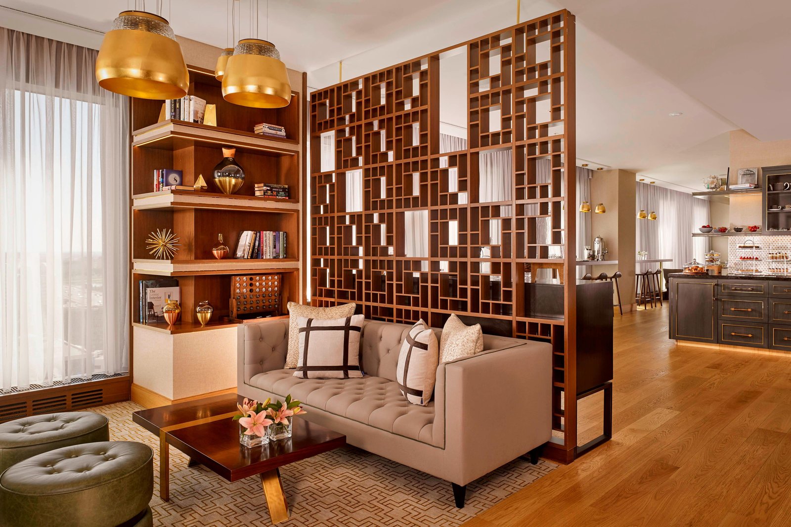 The Ritz-Carlton, Astana, vibe