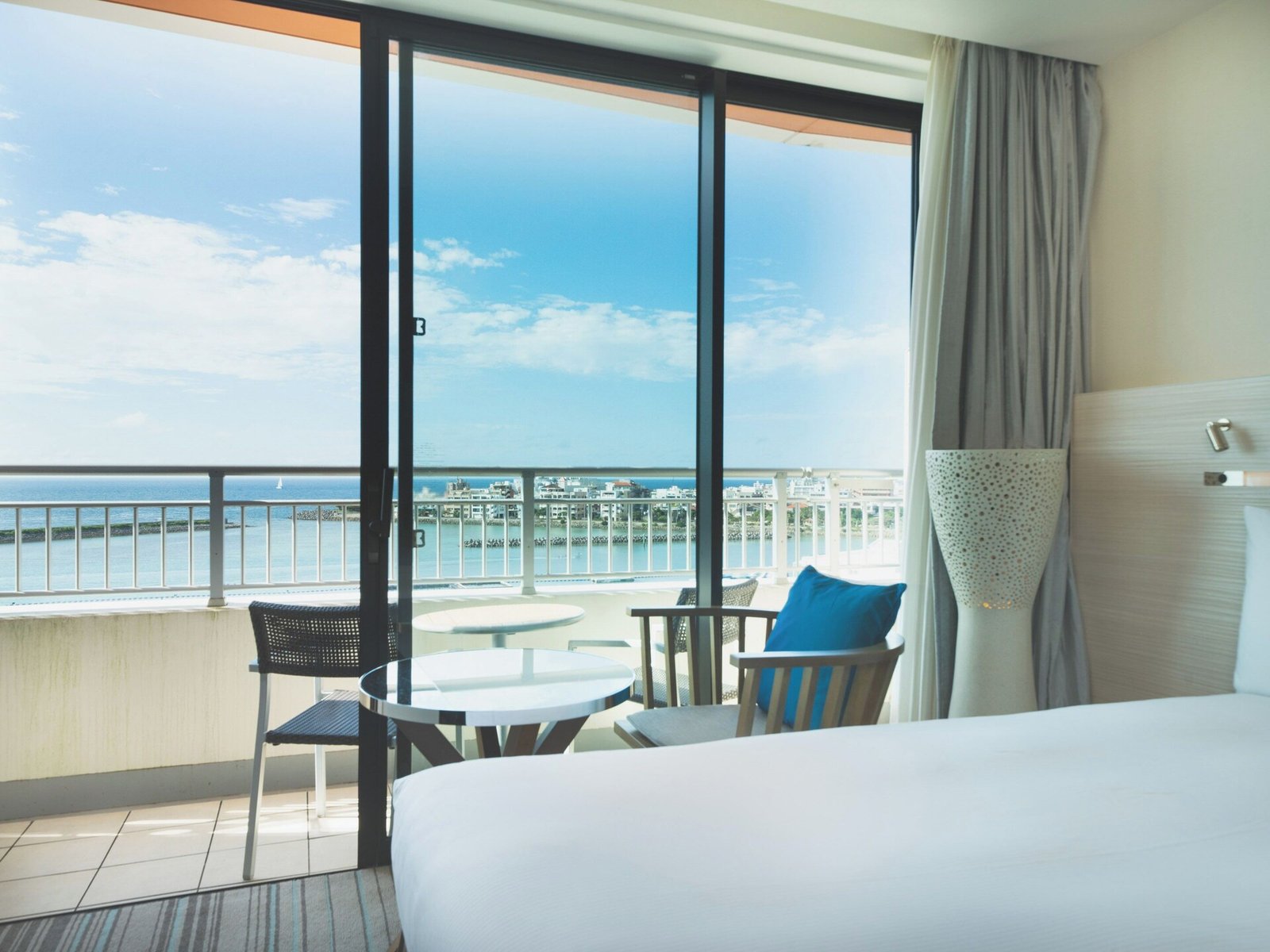 Hilton Okinawa Chatan Resort — rooms