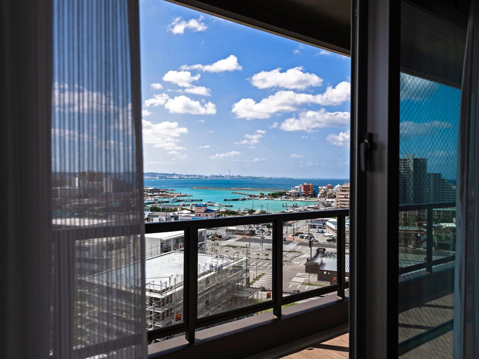Hilton Okinawa Chatan Resort — rooms