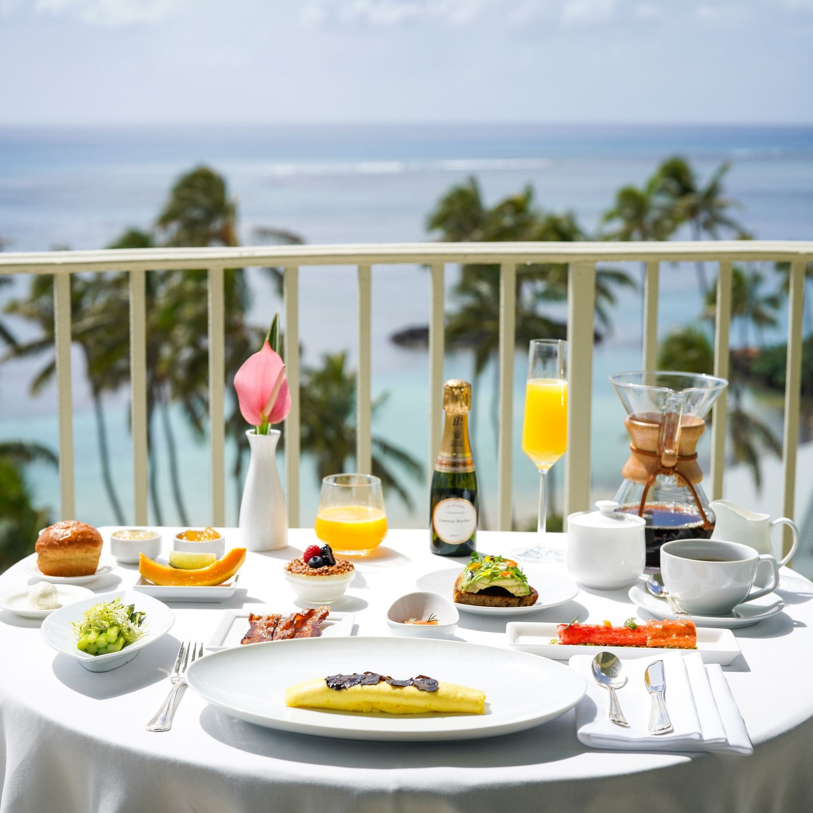 The Kahala Hotel & Resort — eat & drink