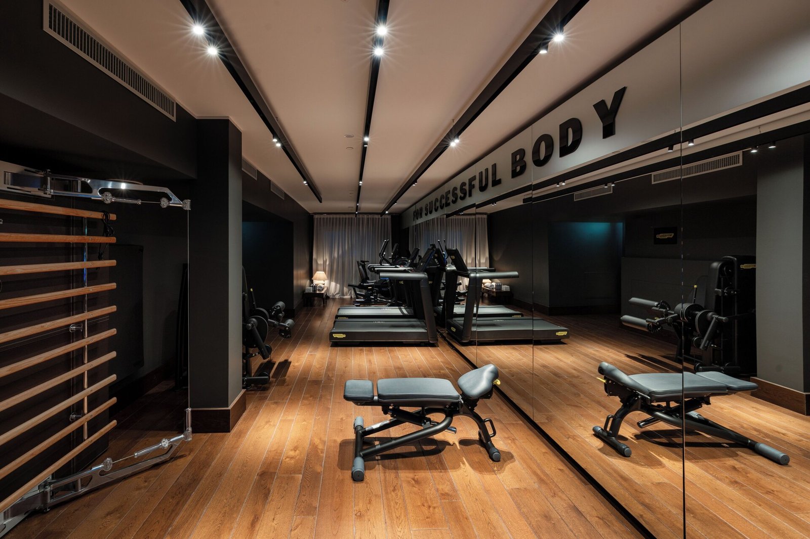 Ancora, the gym