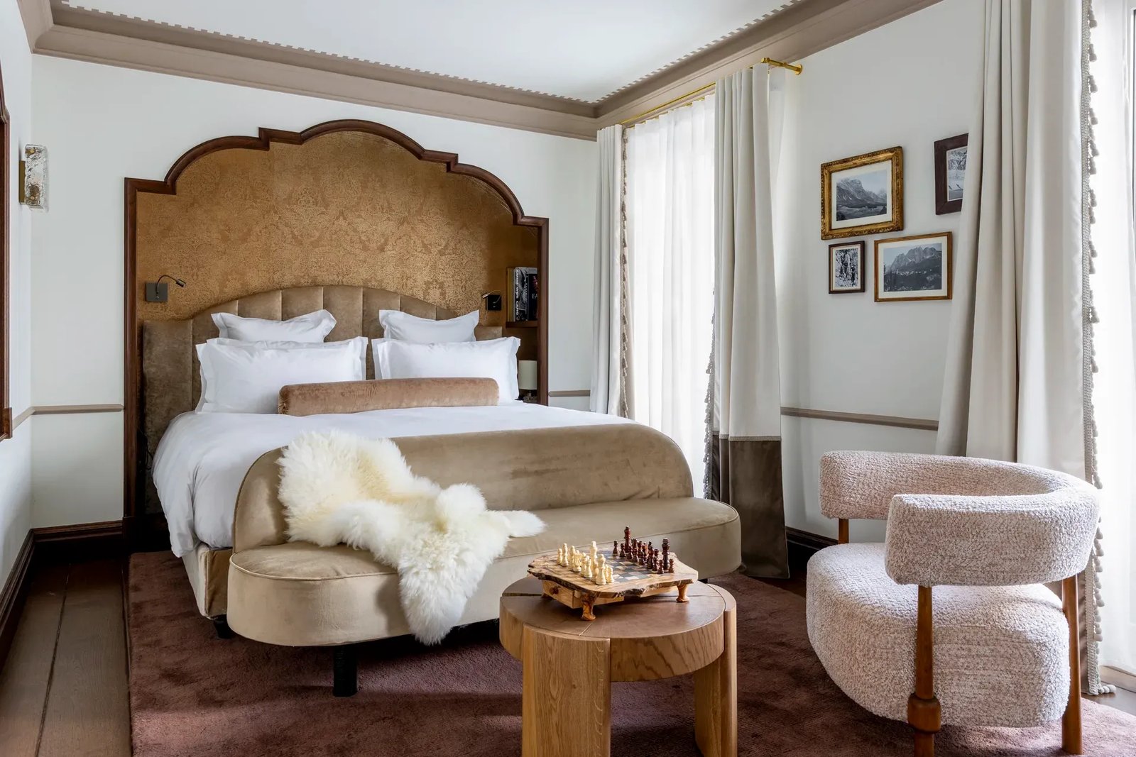 Ancora, rooms