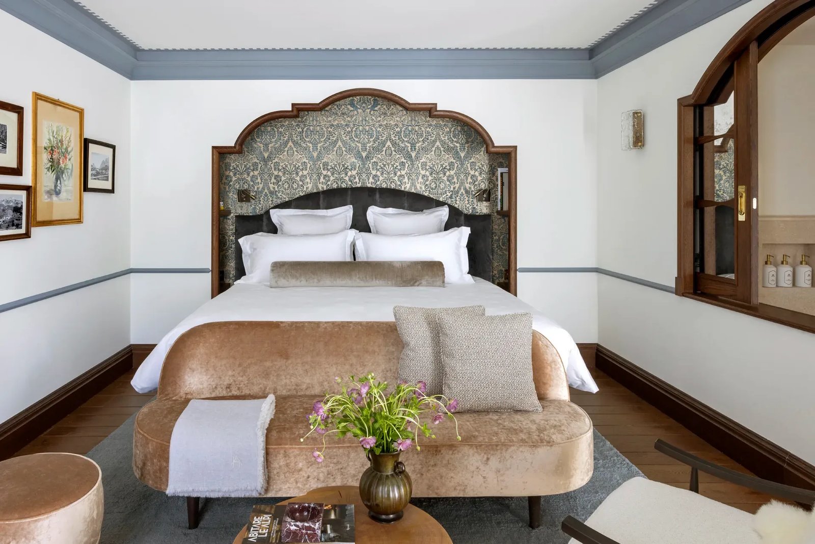 Ancora, rooms
