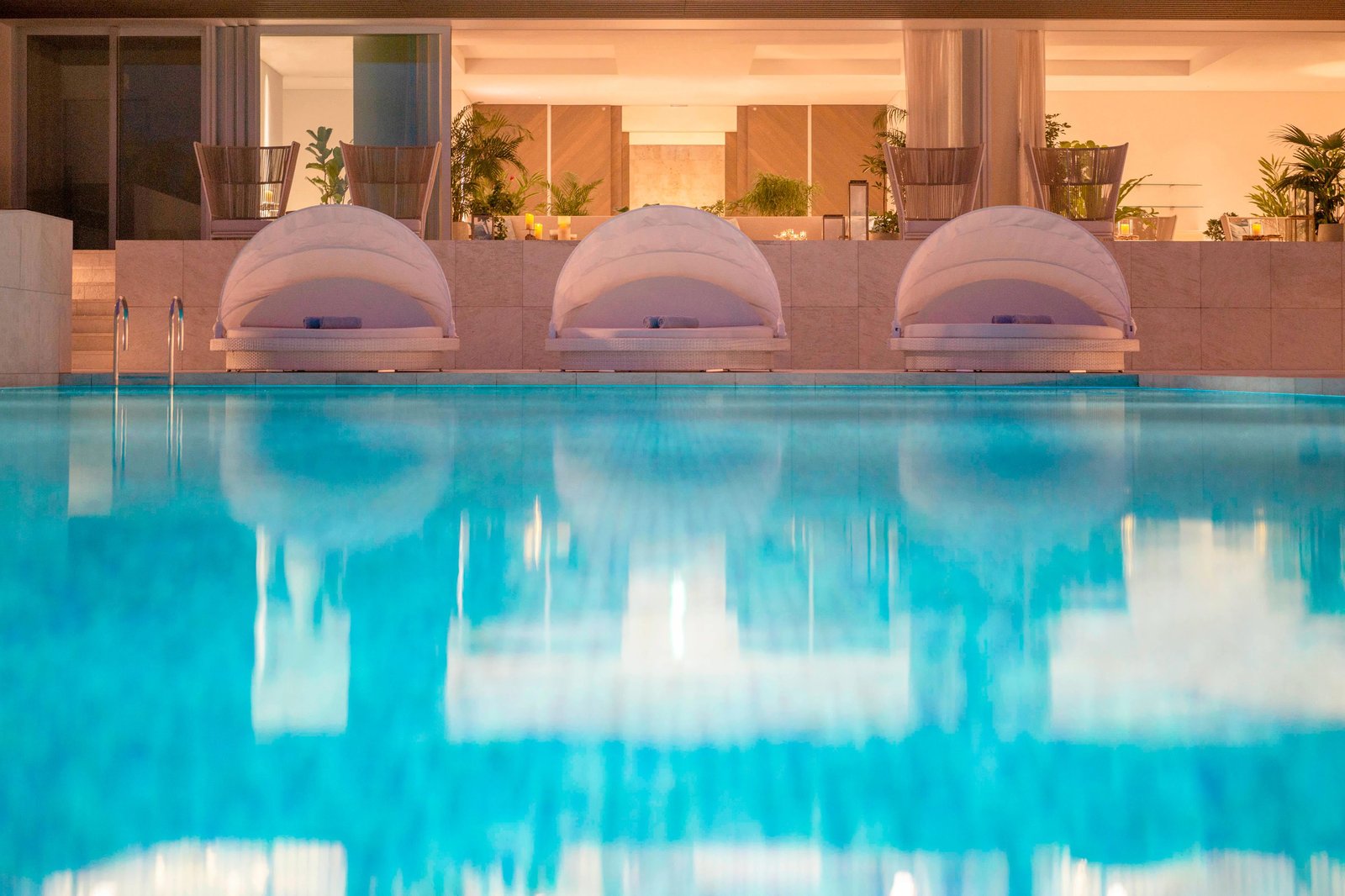 IRAPH SUI, a Luxury Collection Hotel, the pool