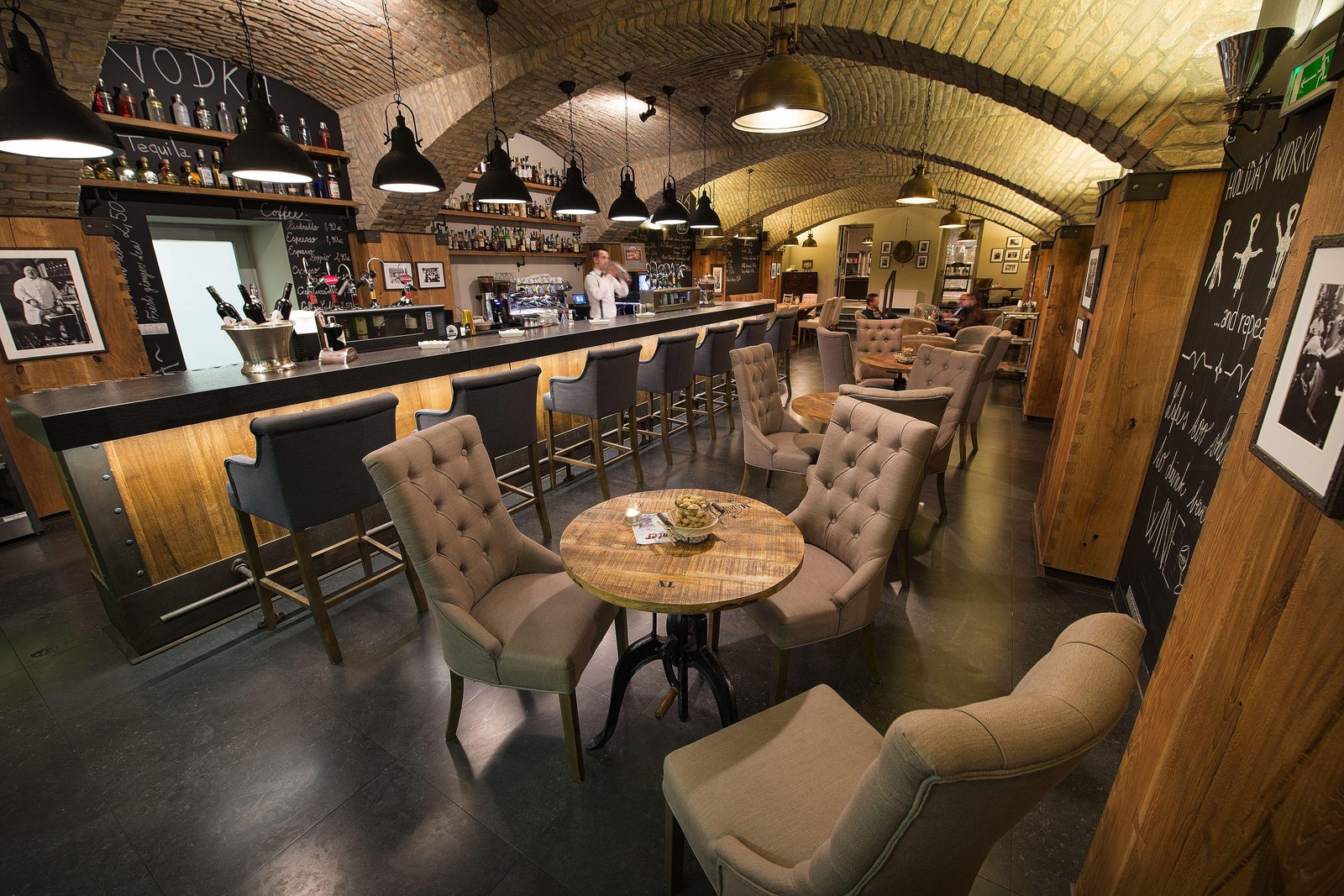 Wilson Palace Bratislava, eat & drink