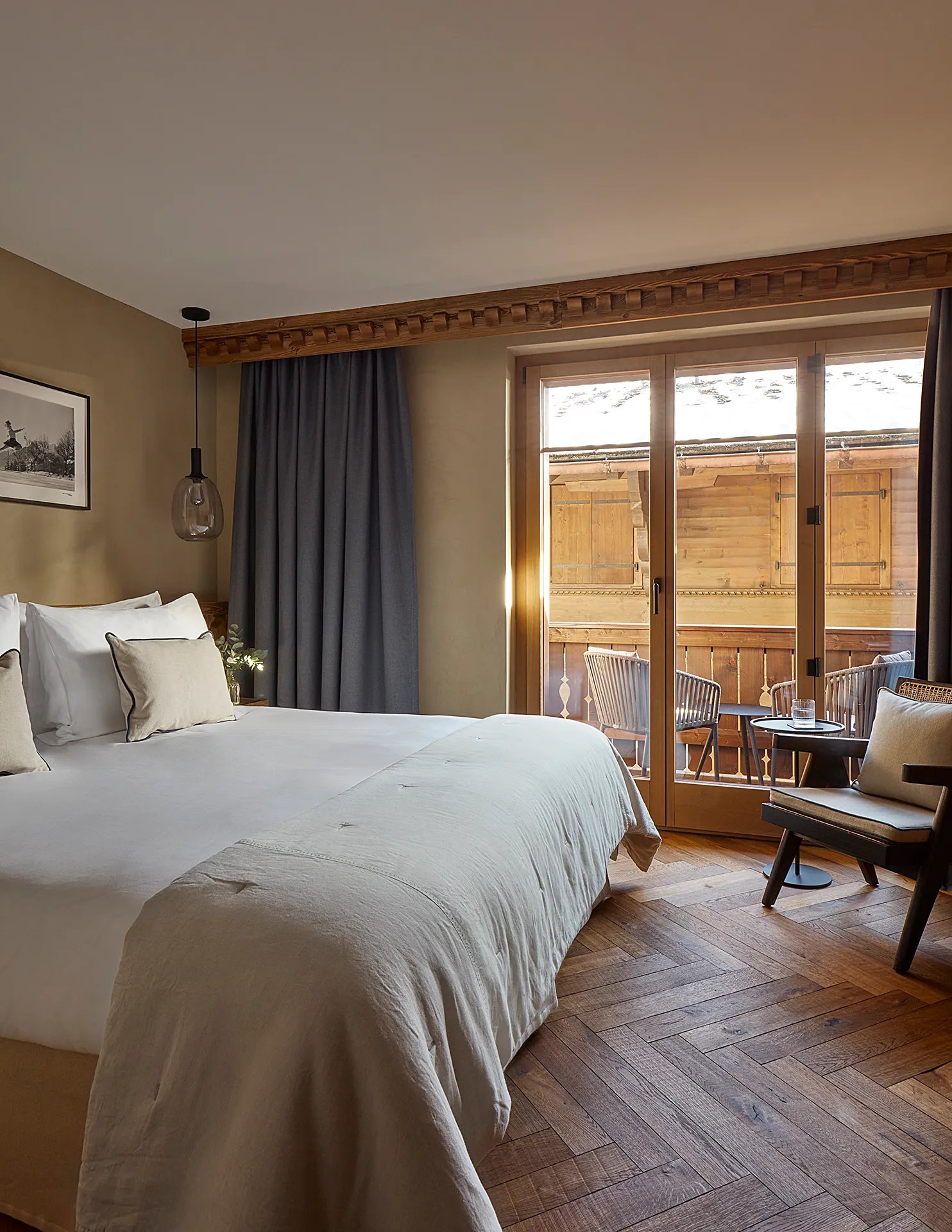 The Mansard, rooms