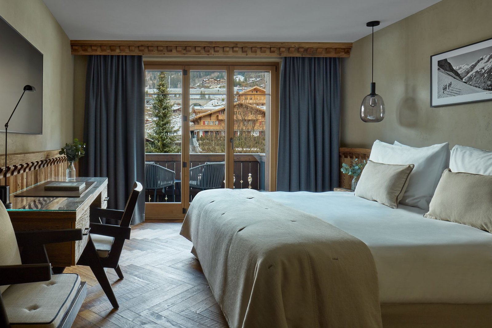 The Mansard, rooms