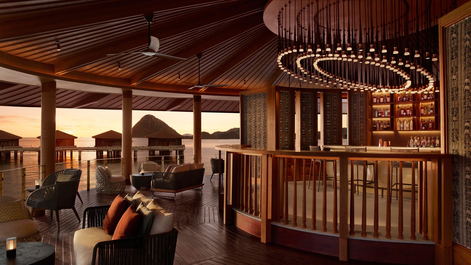 TA’AKTANA, a Luxury Collection Resort & Spa, Labuan Bajo, maiga! bar