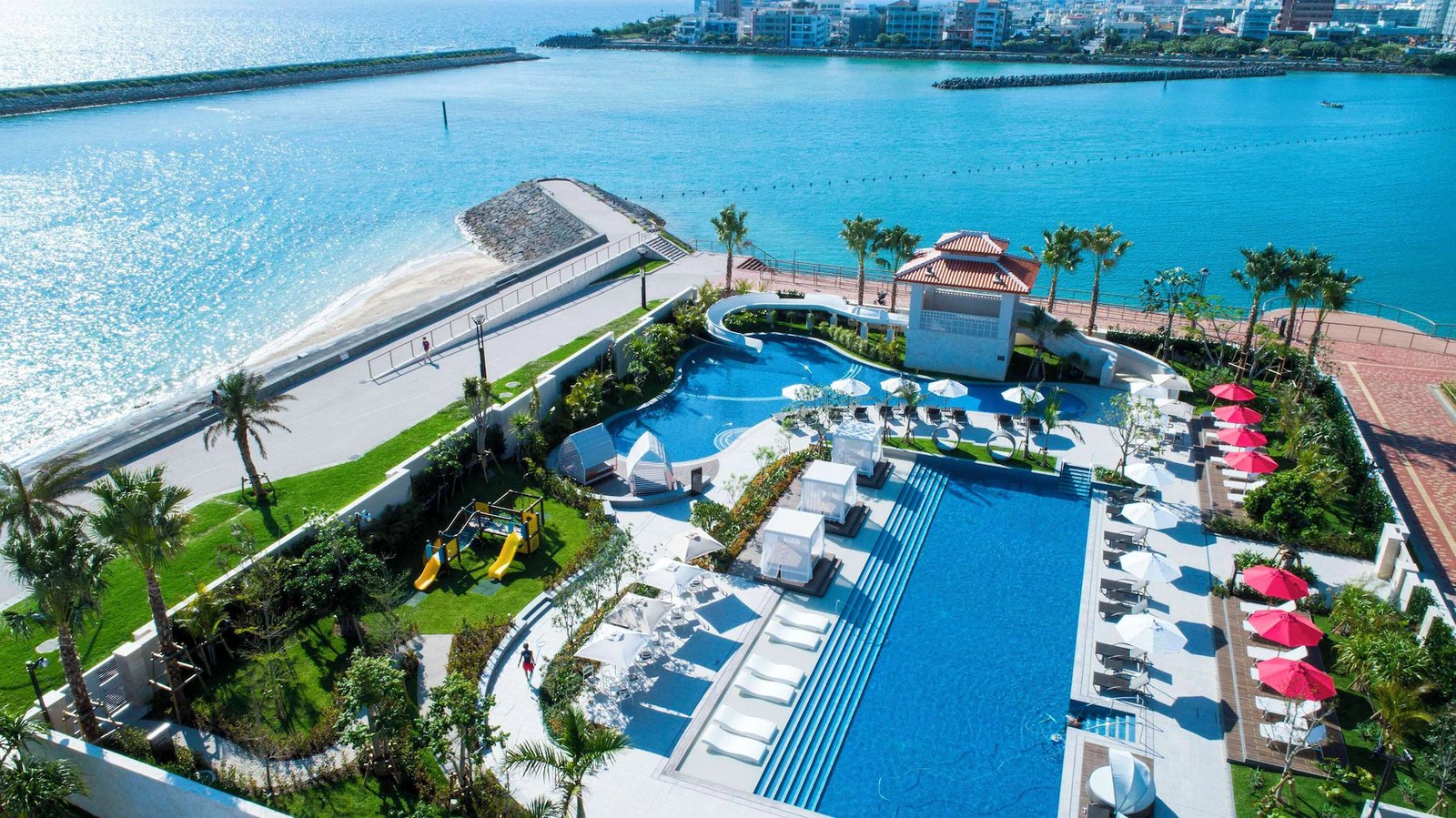 DoubleTree by Hilton Okinawa Chatan Resort — vibe